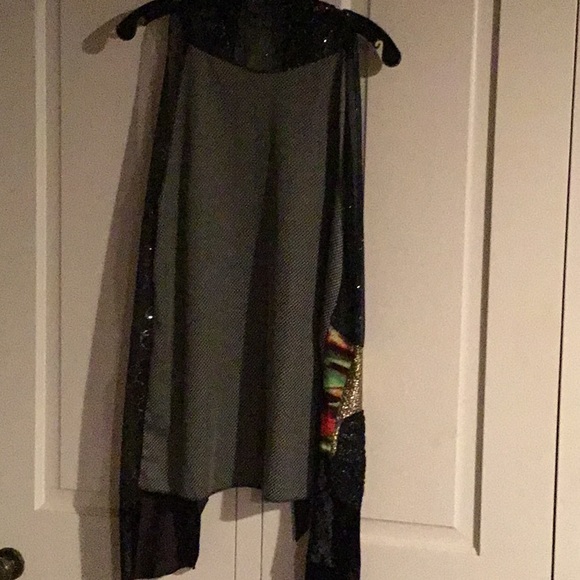 Vest - Picture 3 of 5